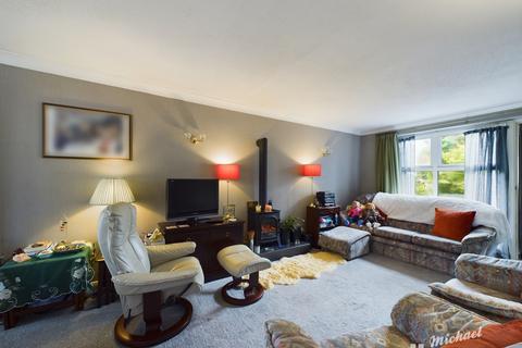 undefined, Leighton Buzzard LU7