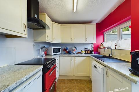 undefined, Leighton Buzzard LU7