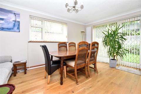 10 Iverhurst Close, Bexleyheath, DA6 8HY
