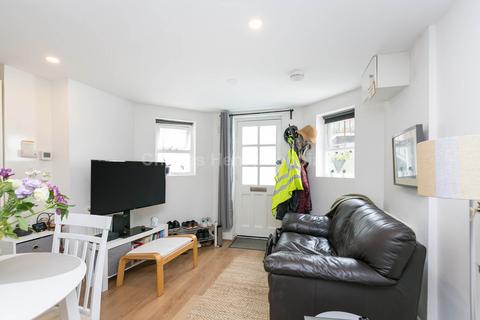 Studio for sale, Coniston Road, Muswell Hill, N10