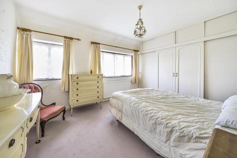 4 bedroom detached house for sale, Lower Sunbury,  Surrey,  TW16