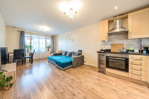 2 bedroom apartment for sale, Drayton Green Road, London