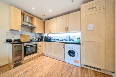 2 bedroom apartment for sale, Drayton Green Road, London