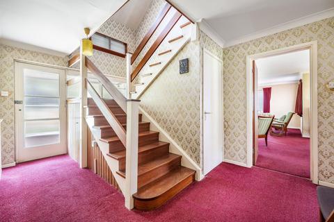 4 bedroom detached house for sale, Slines Oak Road, Caterham CR3