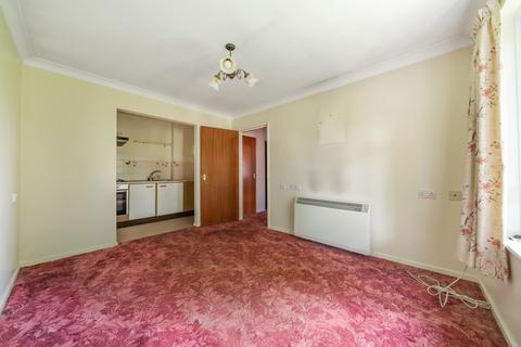 1 bedroom apartment for sale, Francis Court, Worplesdon Road, Guildford, Surrey, GU2