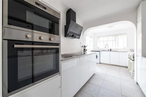 52 Lorton Close, Gravesend, DA12 4EX