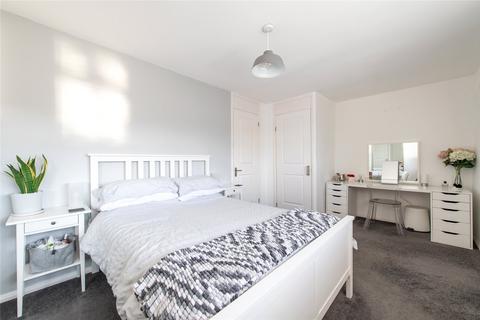 52 Lorton Close, Gravesend, DA12 4EX