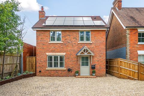 3 bedroom detached house for sale, Main Road, Bucks Horn Oak, Farnham, GU10