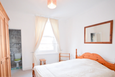 1 bedroom terraced house to rent, London Road, Kettering NN15