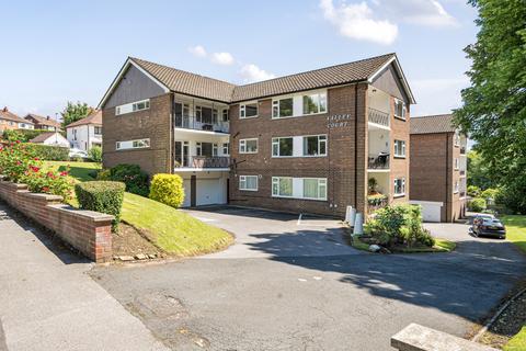 2 bedroom flat for sale, Valley Court, Leeds LS17