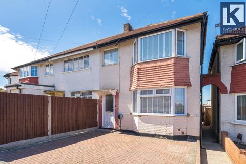 98 Browning Avenue, Worcester Park, KT4 8LB