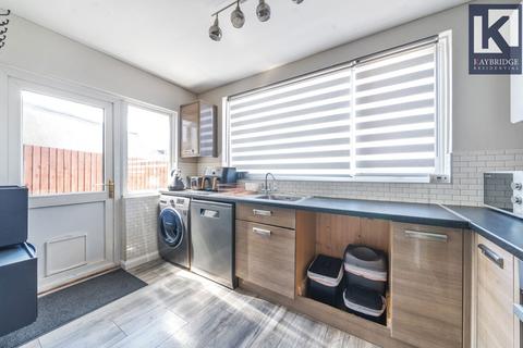 98 Browning Avenue, Worcester Park, KT4 8LB