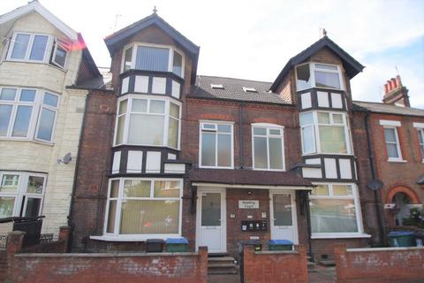 1 bedroom apartment to rent, Reading Court, 14-16 Westland Road, Watford, WD17