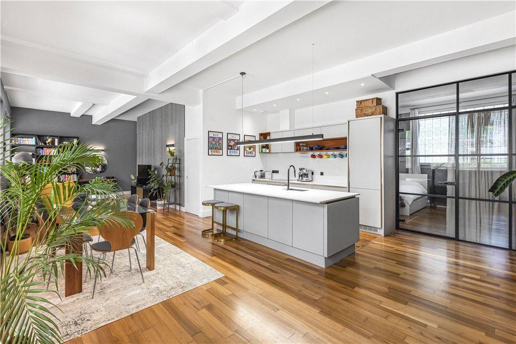 Reception/Kitchen