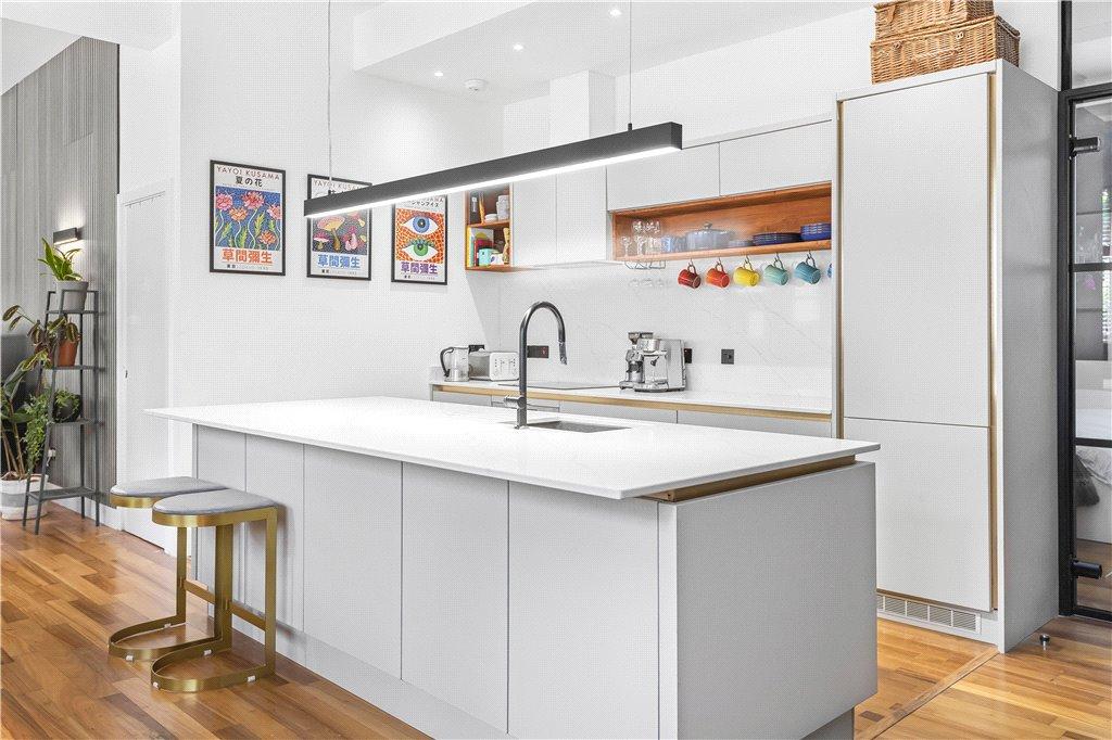 Reception/Kitchen