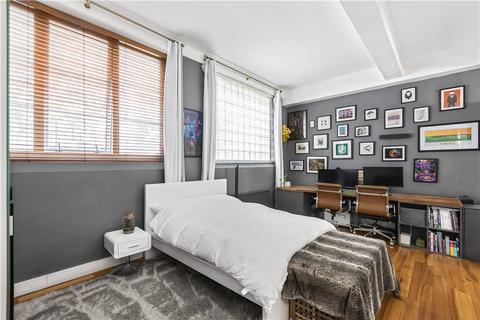 48 Sunlight Square, London, E2 6LD