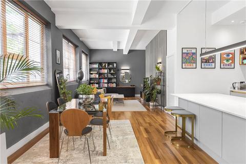 48 Sunlight Square, London, E2 6LD