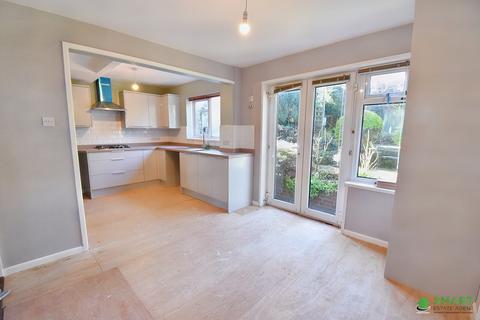 102 Barley Farm Road, Exeter, EX4 1NJ