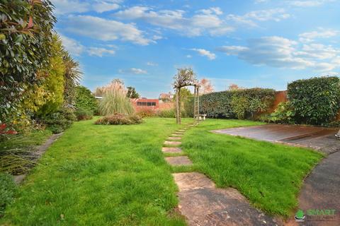 2 bedroom detached bungalow for sale, Exeter EX4