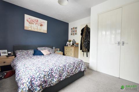 15 Headingley Close, Exeter, EX2 5UH