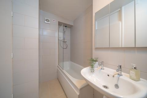 11, Willow Court Abbey Road, Macclesfield, SK10 3PD