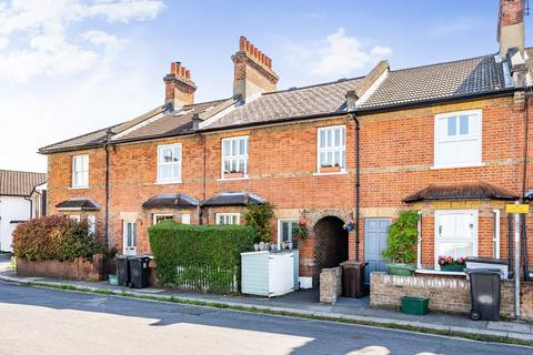 3 bedroom terraced house for sale, Church Road, Epsom KT17