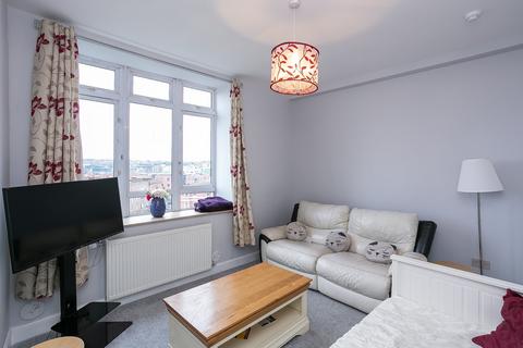 4 bedroom flat for sale, Westfield Court, Gorgie, Edinburgh, EH11