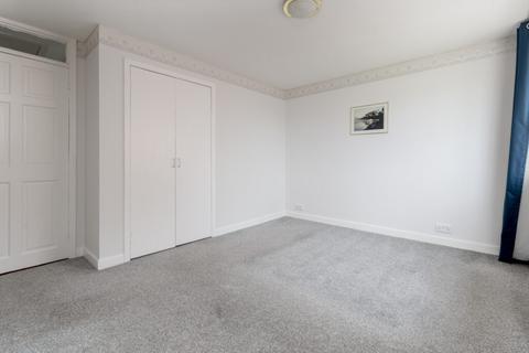 3 Ferniehill Square, Edinburgh, EH17 7AW
