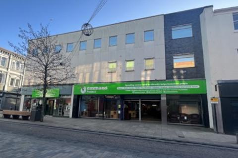 Retail property (high street) to rent, 25 & 27 Fishergate, Preston, Lancashire