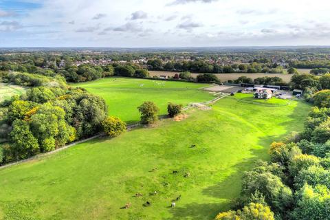 4 bedroom detached house for sale, Sandpit Lane, Brentwood, CM14