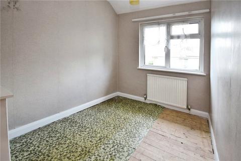 8 Alder Close, Whitenap, Romsey, SO51 5SJ
