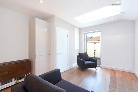 1 bedroom apartment to rent, Collingbourne Road, London, W12