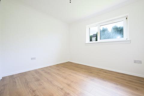 2 bedroom flat to rent, Kilcreggan View, Greenock, PA15
