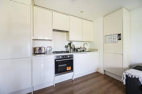 2 bedroom flat for sale, Vallance Road, Bethnal Green, London, E1