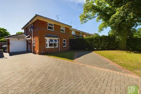 4 bedroom detached house for sale, Oldwood Chase, Farnborough, Hampshire, GU14