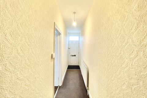 2 bedroom apartment for sale, Bensham Avenue, Gateshead, NE8