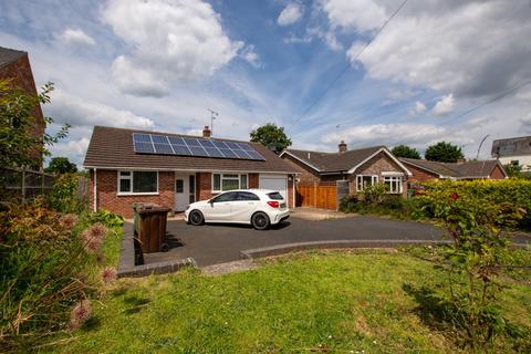 3 bedroom bungalow for sale, Bransford Road, Rushwick, Worcester, Worcestershire, WR2