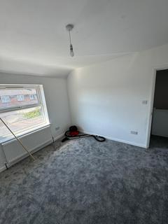 3 bedroom terraced house to rent, Canonsleigh Road,  Dagenham, RM9