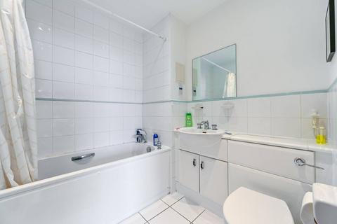 2 bedroom flat for sale, Basin Approach, Limehouse, London, E14