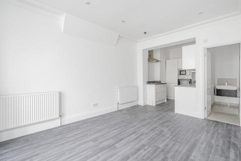 1 bedroom apartment to rent, St. Aubyns Road London SE19