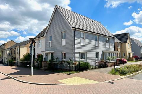 Whitehouse Park - 4 bedroom detached house to rent