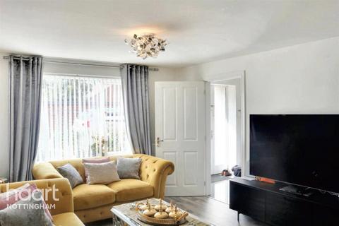 4 bedroom detached house to rent, Autumn Way, Nottingham