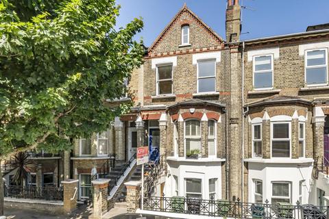 3 bedroom flat for sale, Kingsgate Road, West Hampstead