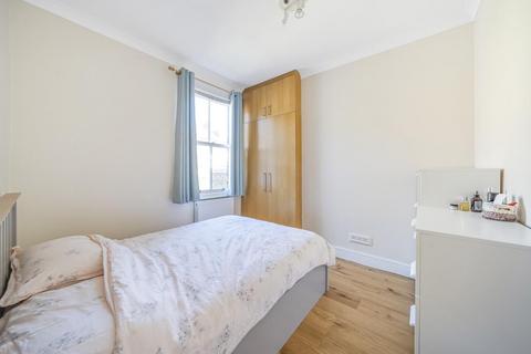 3 bedroom flat for sale, Kingsgate Road, West Hampstead