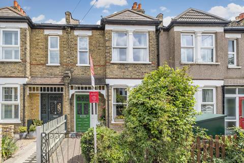 64 Chestnut Road, London, SW20 8EB