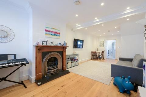 6 Pantile Road, Weybridge, KT13 9PY