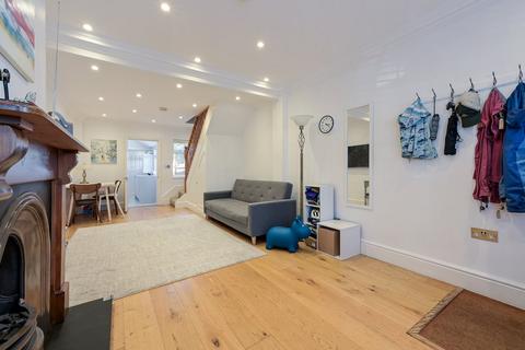 6 Pantile Road, Weybridge, KT13 9PY