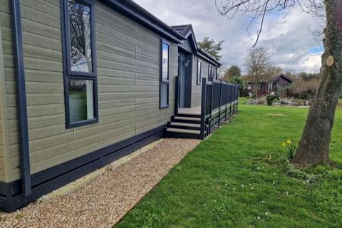 2 bedroom lodge for sale, Brightlingsea Holiday Park, , Brightlingsea CO7