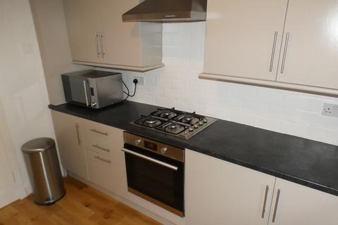 2 bedroom flat to rent, Don Street, Glasgow G33