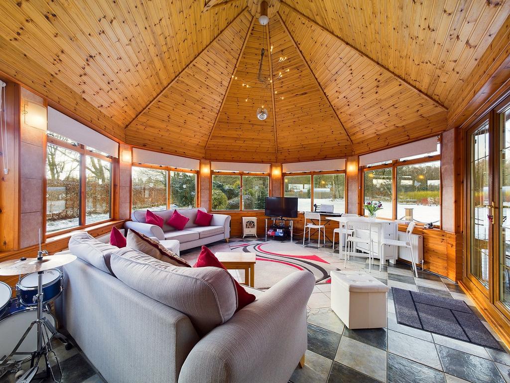 Sun Lounge